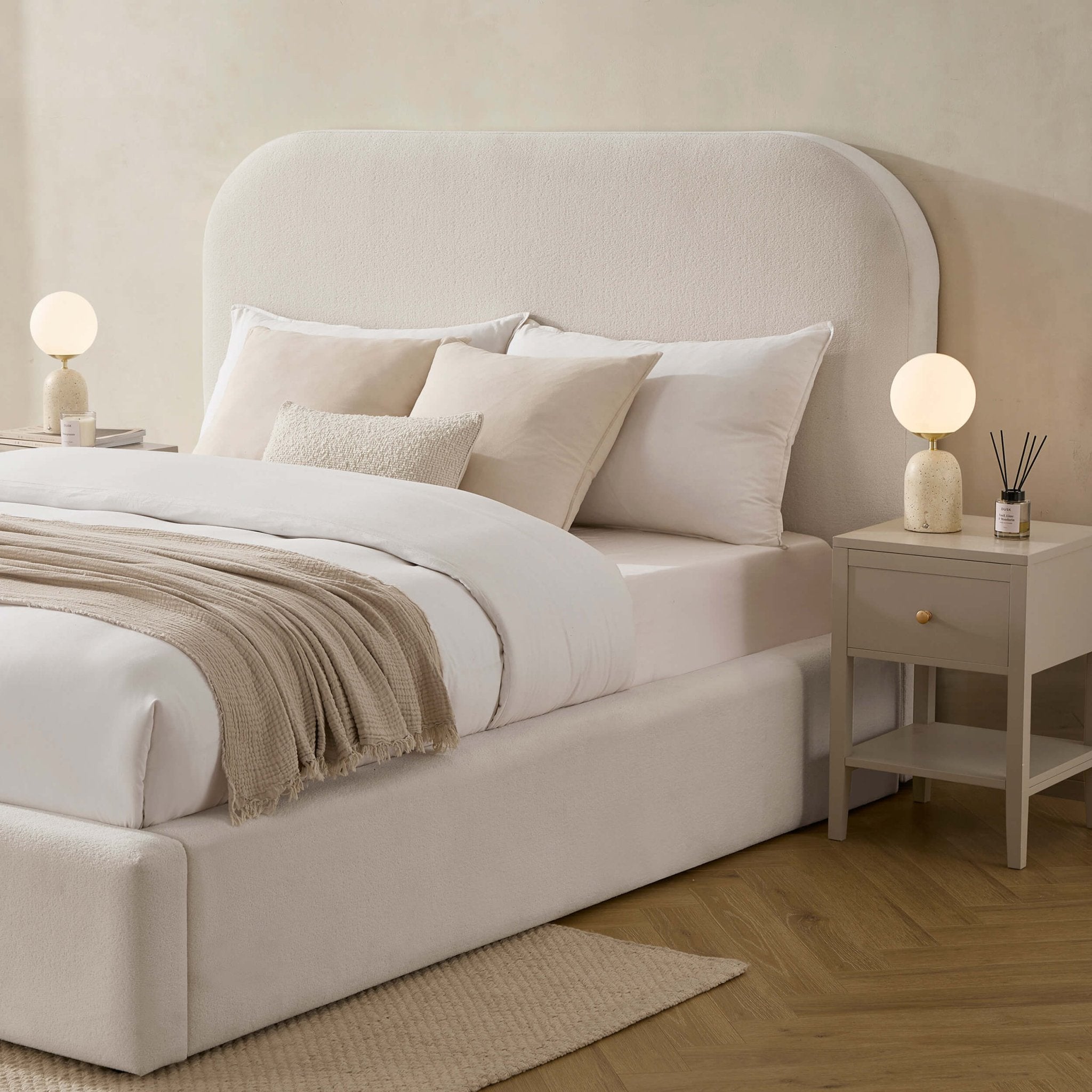 Lit coffre ottoman Aintree - Crème Teddy