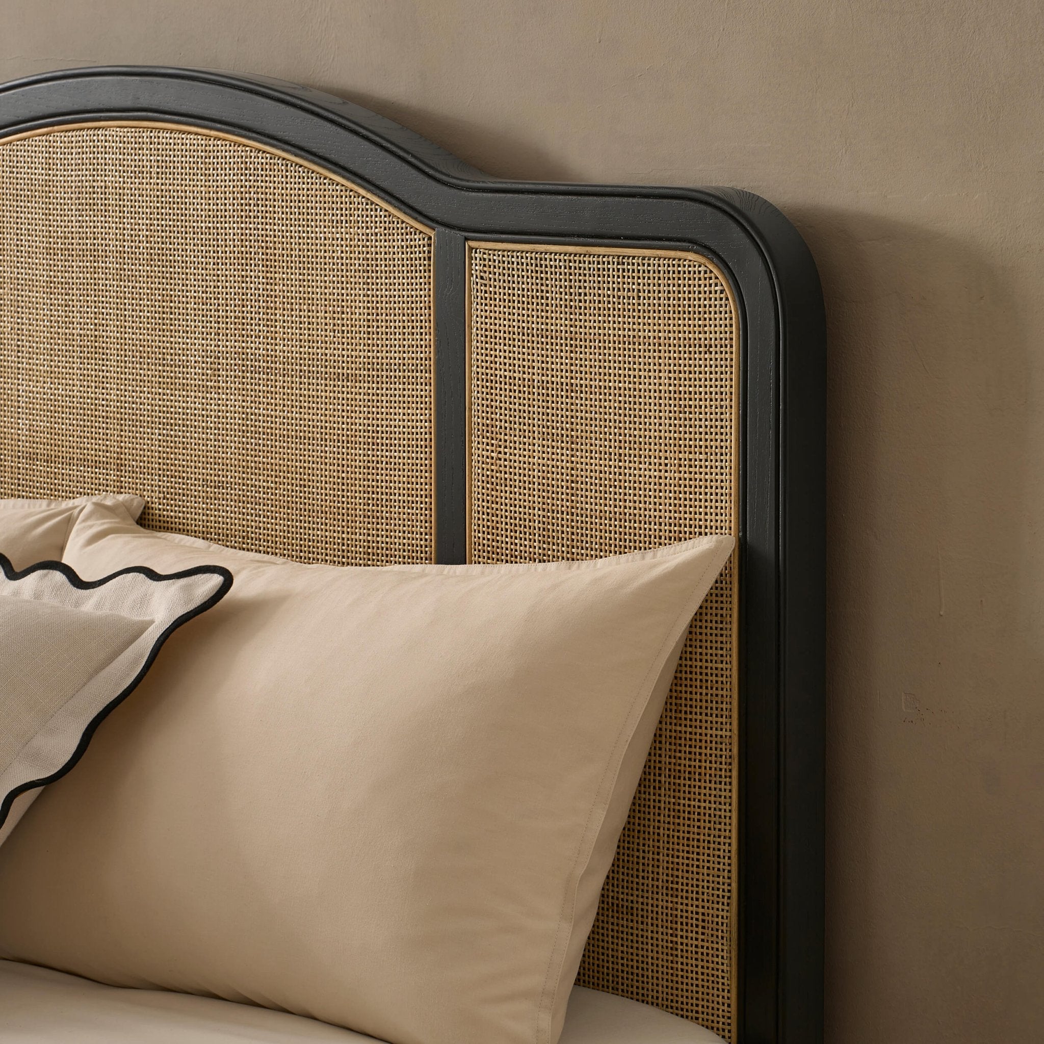 Cadre de lit Annecy en rotin - Noir