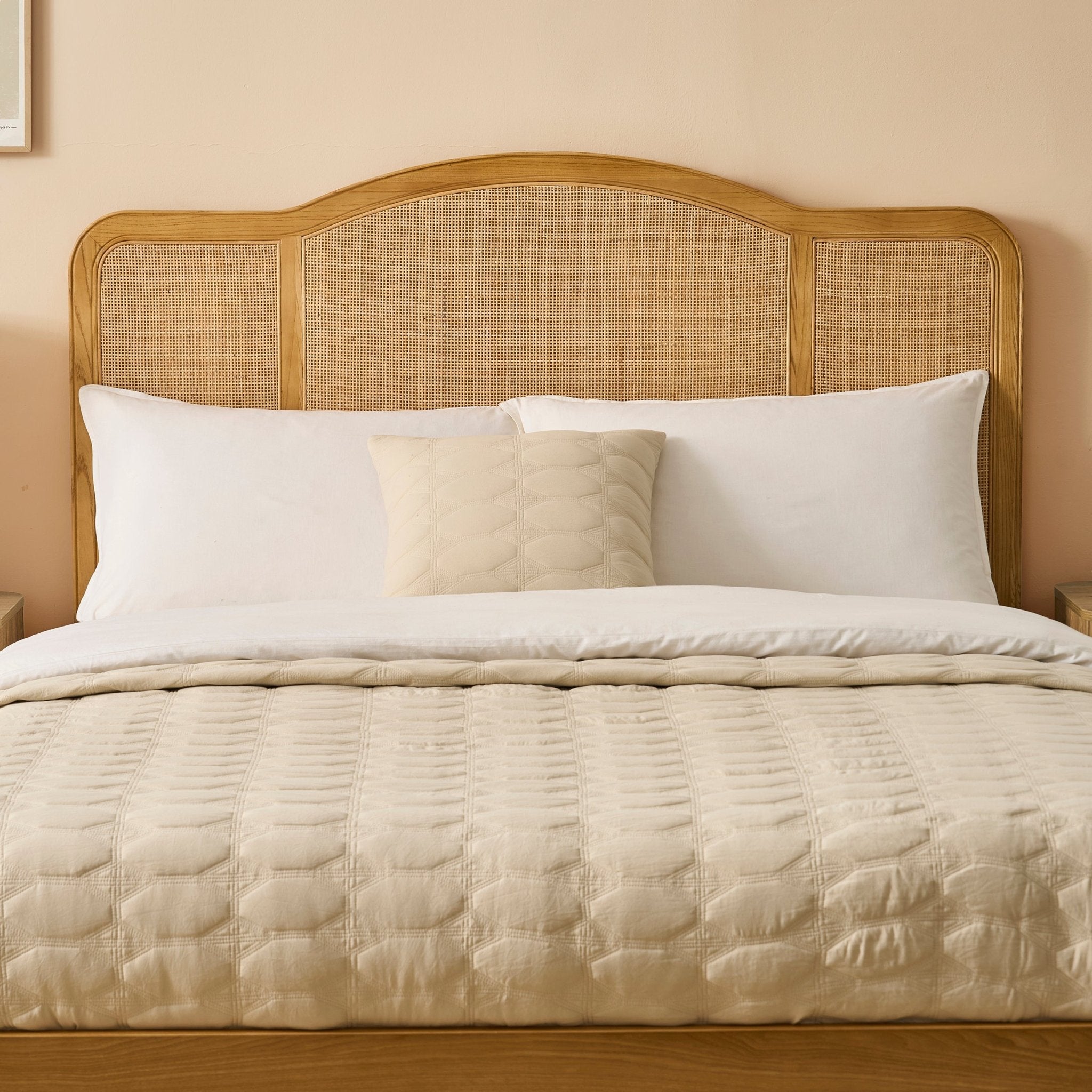 Cadre de lit Annecy en rotin naturel