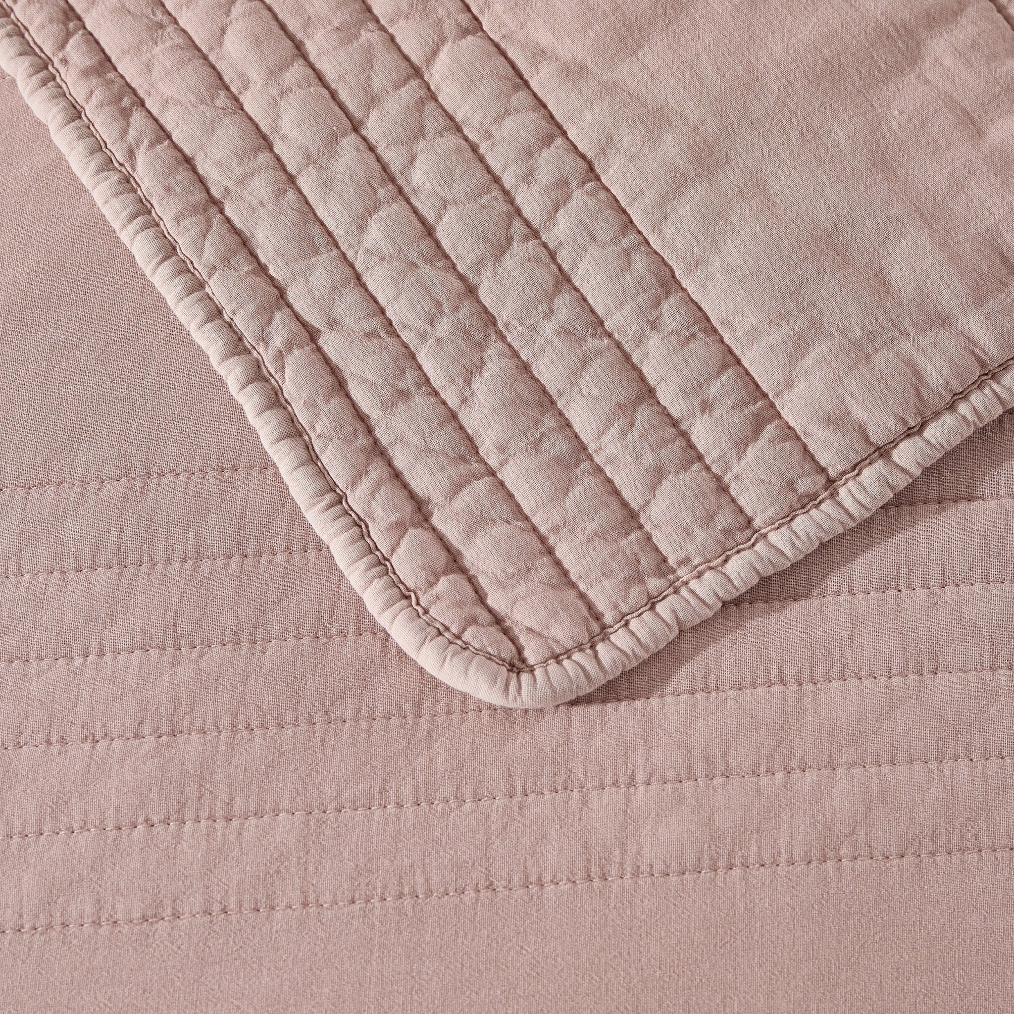 Couvre-lit matelassé en coton délavé Arno - Rose délavé