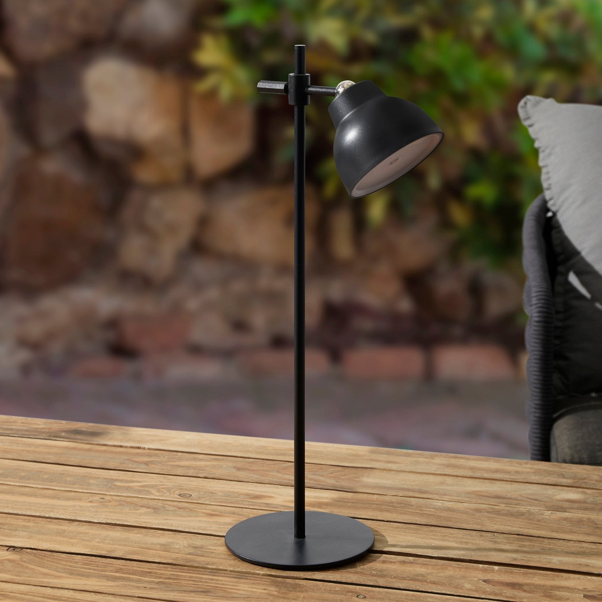 Lampe LED rechargeable étanche 4 en 1 Atticus - Noire