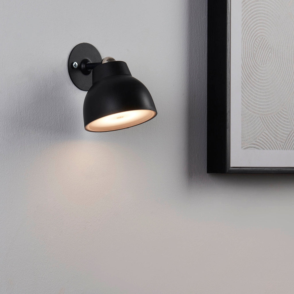 Lampe LED rechargeable étanche 4 en 1 Atticus - Noire