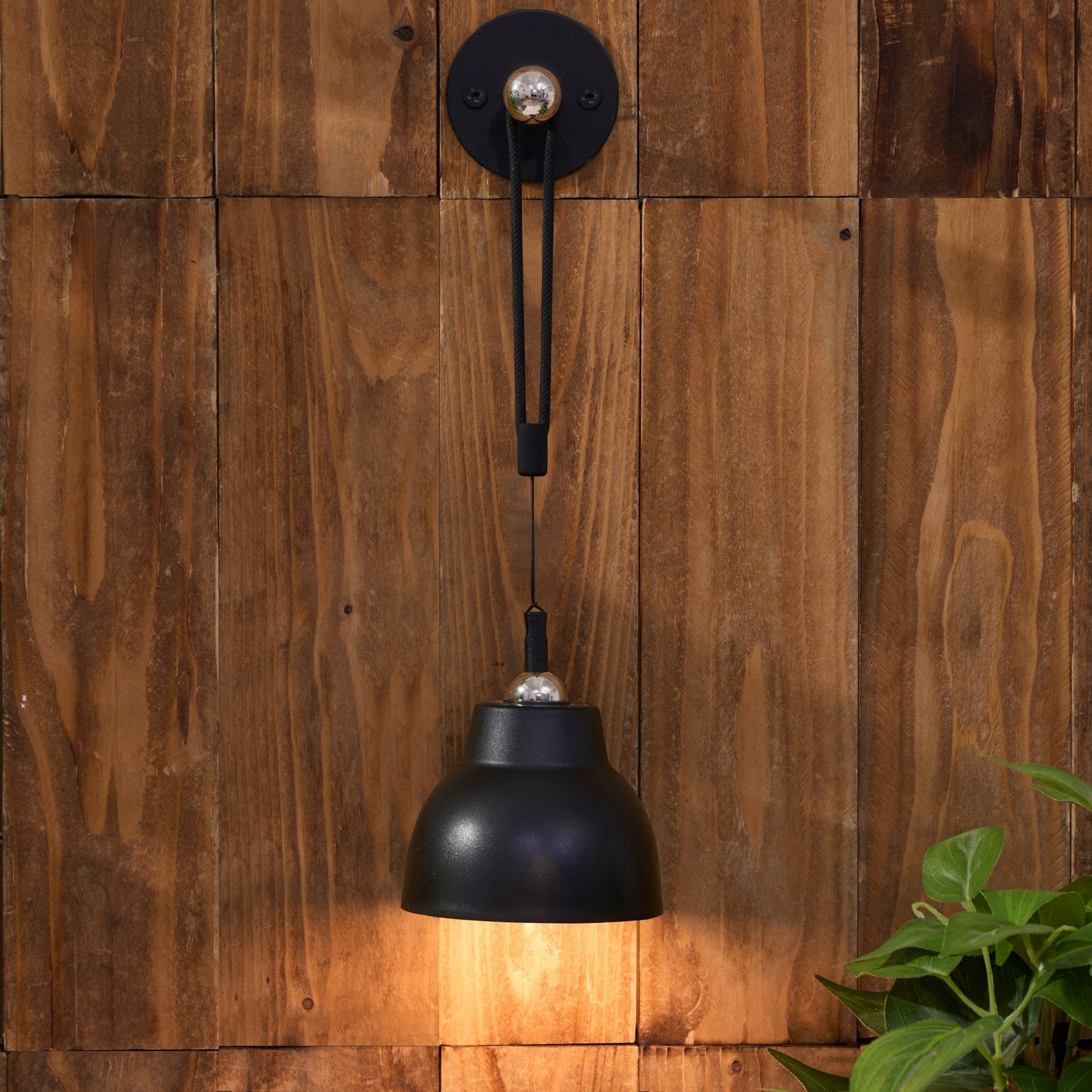 Lampe LED rechargeable étanche 4 en 1 Atticus - Noire