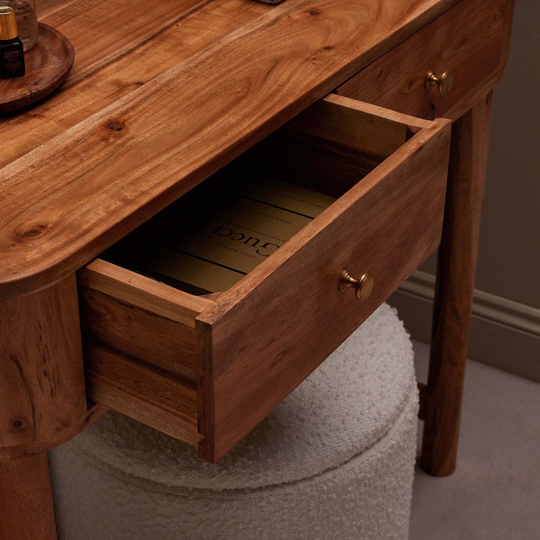 Console coiffeuse Avery en bois d'acacia - Naturel