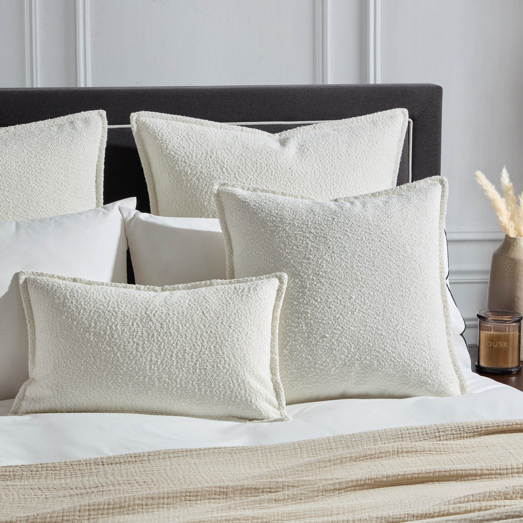 Housse de coussin bouclée - Blanche