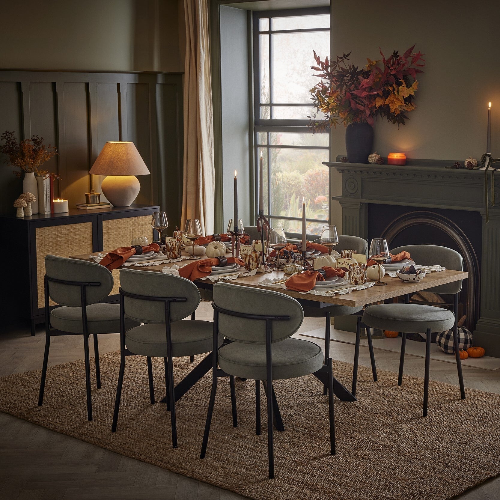 Table de salle à manger rectangulaire extensible Brooke, 6 à 10 couverts - Bois/Noir